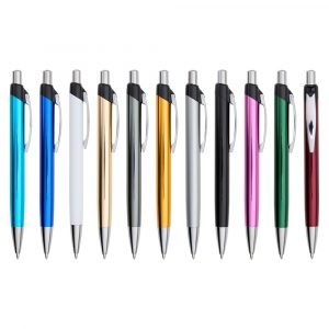 Caneta metálica com tinta azul